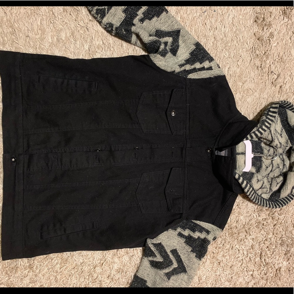 Black and white design button up jacket